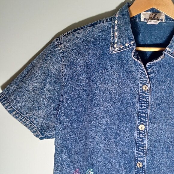 Vintage Denim Shirt Womens Medium Embroidered Floral Cottagecore Acid Wash 80s - Picture 3 of 9